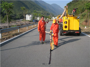 勤懇無(wú)私的嘉格道路密封膠生產(chǎn)車間主管